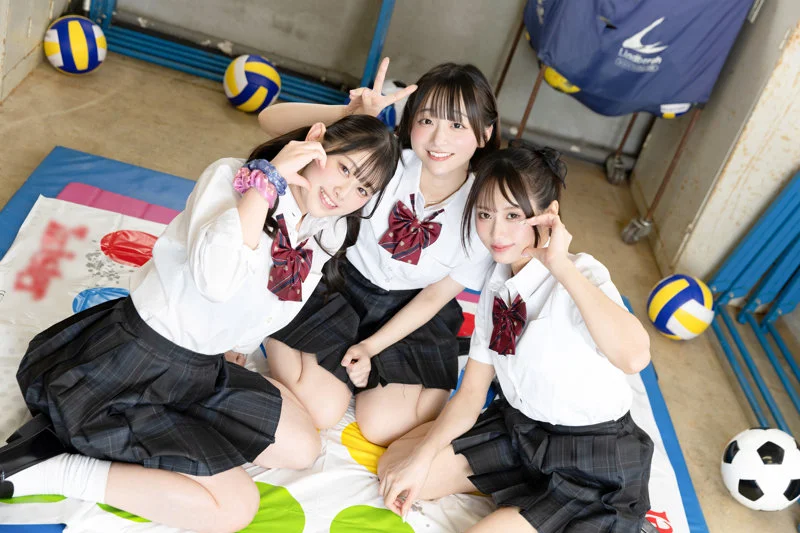 みこ＆なぎさ＆かんな 無料サンプル画像(1) 【無料動画ラボ】